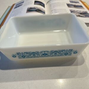 Pyrex Horizon blue 0503 1.5 quart excellent condition great for your collection.